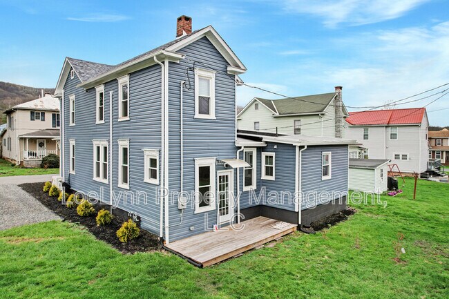 Building Photo - 14208 Temple St