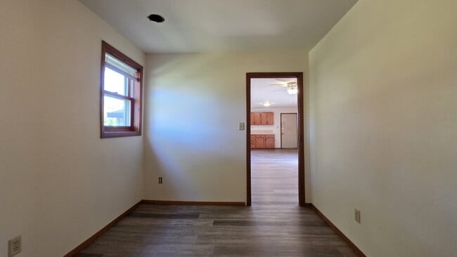 Building Photo - Charming 3-Bedroom  Refurbished Duplex  on 911  Suprise Ending Rd  New London