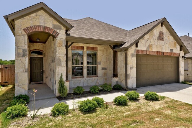 Building Photo - 1008 Goldilocks Ln., Manchaca, TX  78652