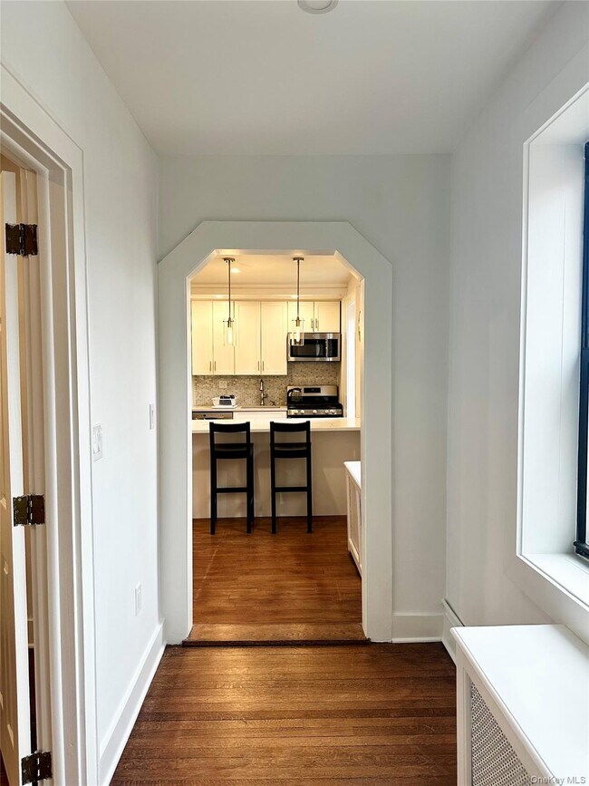 Building Photo - 4810 Boston Post Rd