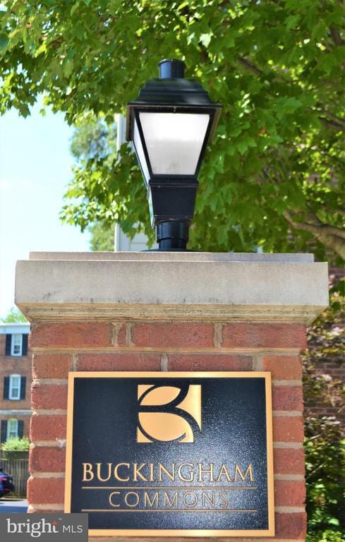 Building Photo - 426 N Thomas St