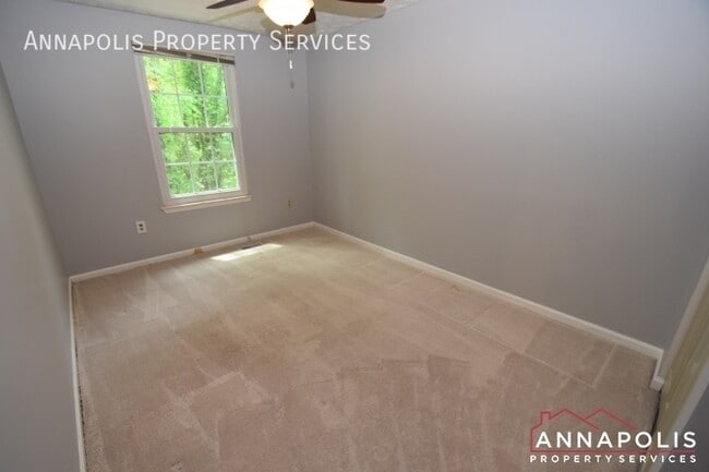 Building Photo - 541 Bay Dale Ct