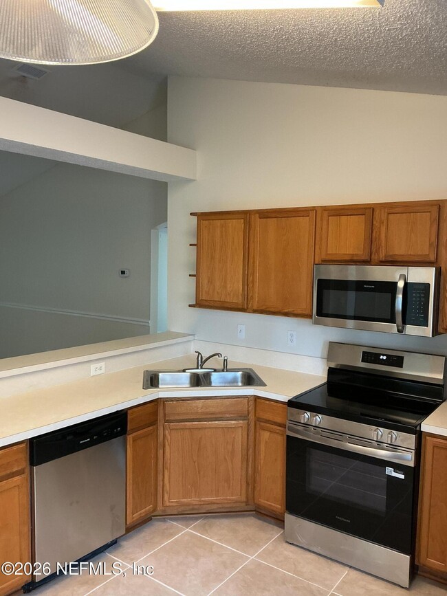 Building Photo - 2892 Golden Pond Blvd