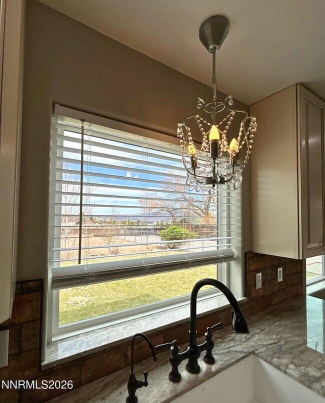 Building Photo - 2205 Stowe Dr