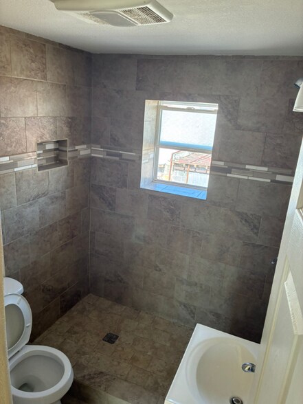 Building Photo - 3311 Hueco Ave