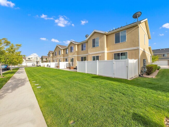 Building Photo - Ken-98 E Harmony Ct Saratoga Springs, UT 84045