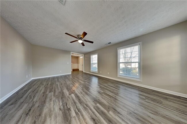 Building Photo - 368 Dunagan Chase Dr SE