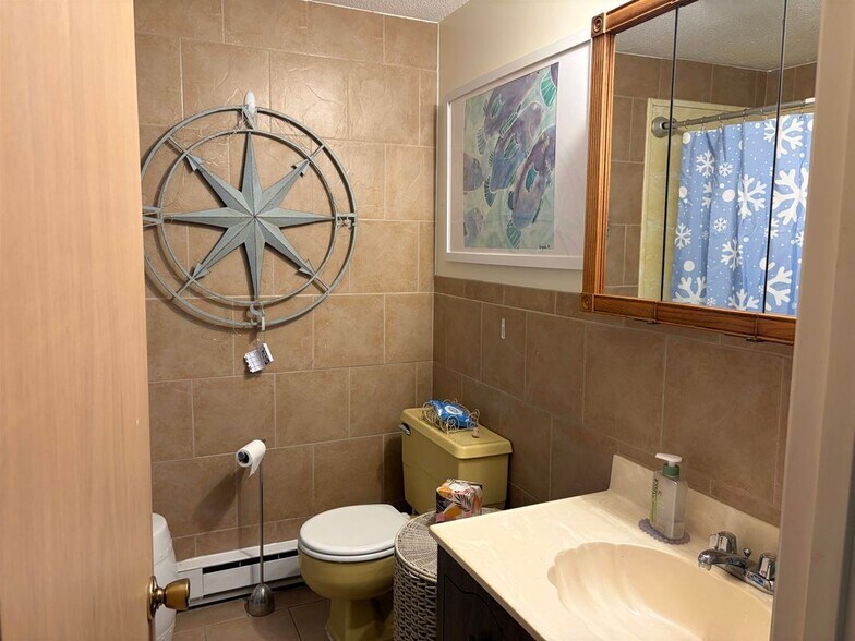 Building Photo - 467 High, 6