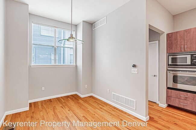 Building Photo - 2 br, 2.5 bath House - 1473 27th Street