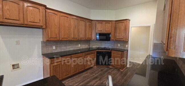 Building Photo - 629 Dorchester Dr