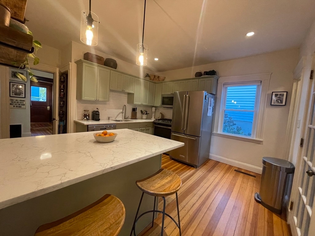 Building Photo - 211 Roslindale Ave