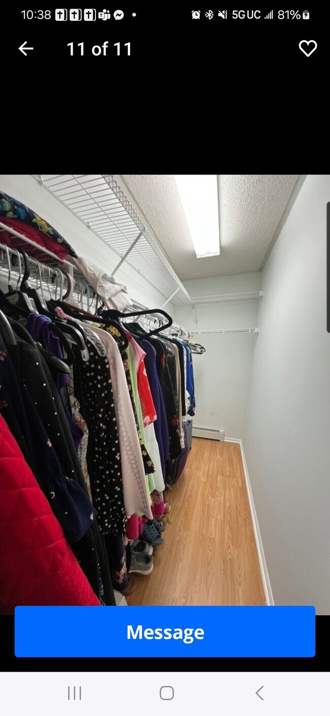 Building Photo - 6550 W Belmont Ave