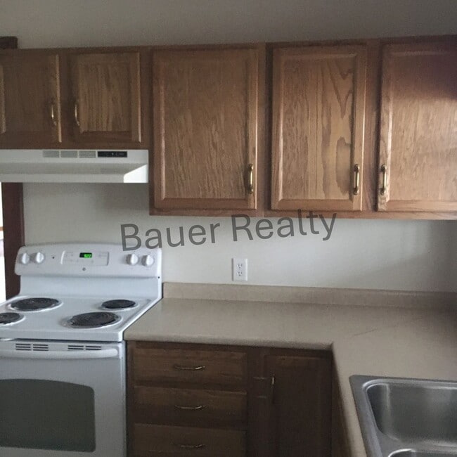 Building Photo - le604