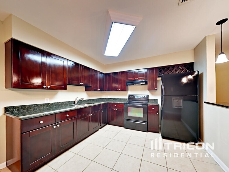 Building Photo - 7905 42nd Way N