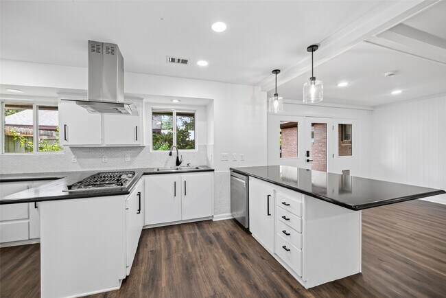 Building Photo - 5830 Yarwell Dr