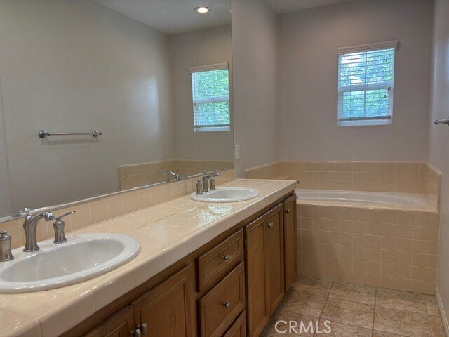 Building Photo - 33 Walbert Ln
