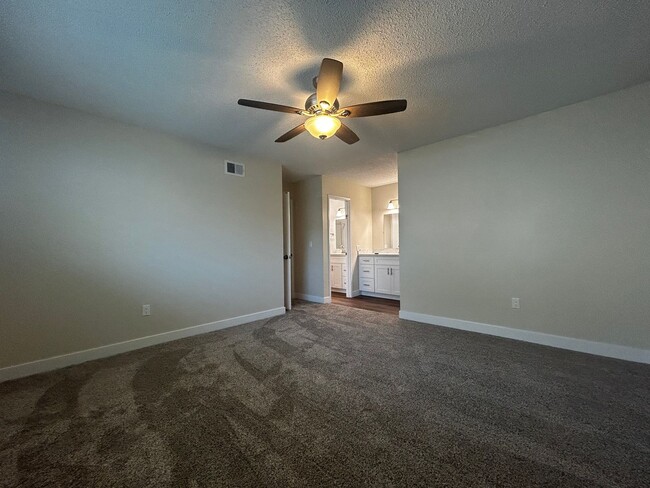 Building Photo - Heart & Home Property Management
