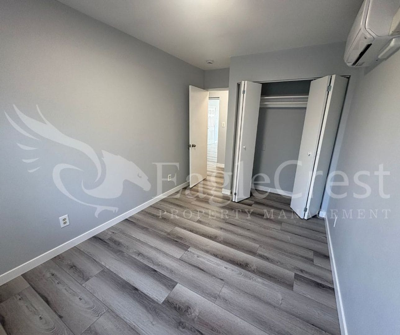 Building Photo - Roseville Lane Apartments