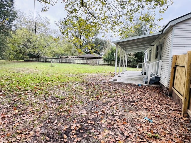 Building Photo - 1040 Myrtle St