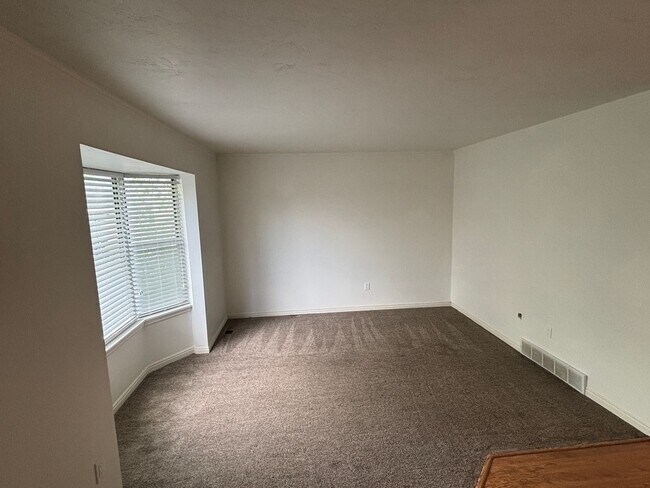 Building Photo - 3391 Wake Cir