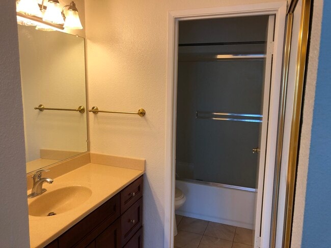 Building Photo - 24352 Dover Ln