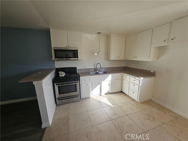 Building Photo - 1381 Burwood St