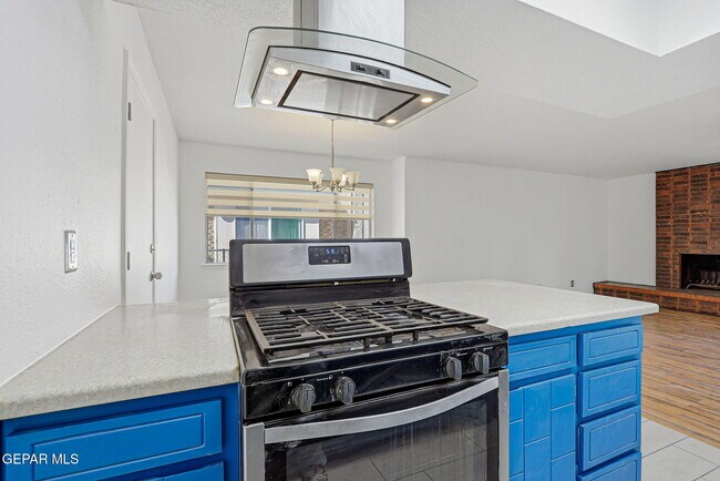 Building Photo - 5609 Van Horn Dr