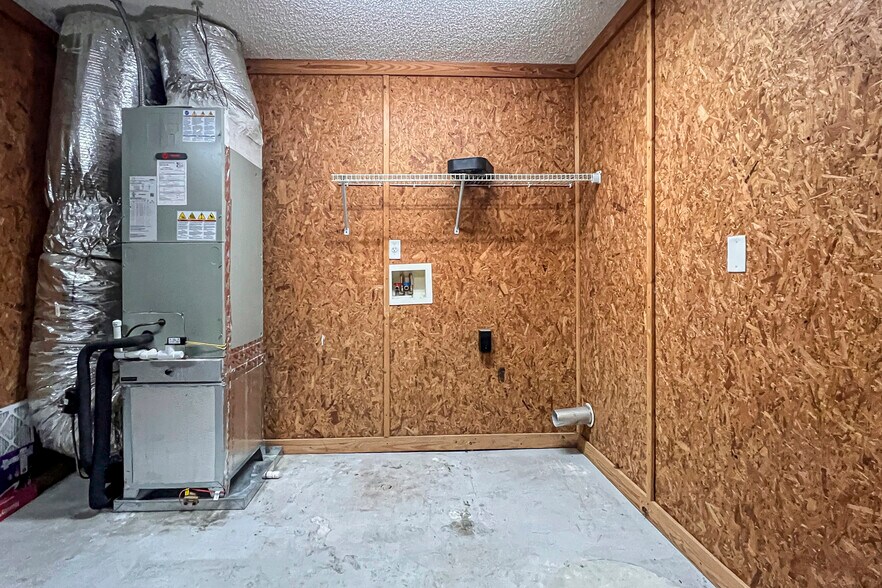 Building Photo - 86016 Graham Court