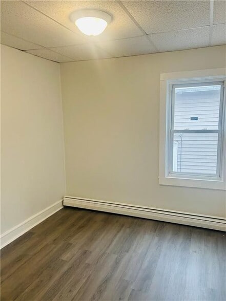 Building Photo - 17 What Cheer Ave