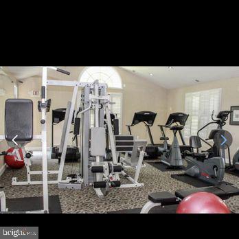 Building Photo - 4372 N Pershing Dr