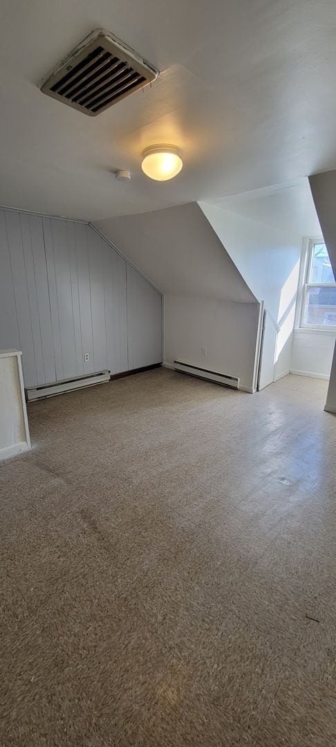 Building Photo - 3 Bedroom / 1 bathroom Home in Allentown!!