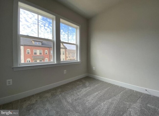 Building Photo - 136 Bleeker Pl