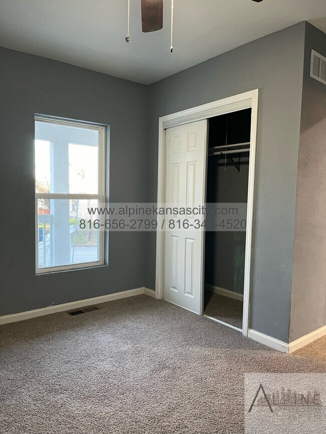 Building Photo - Fresh & Updated, Vouchers OK!