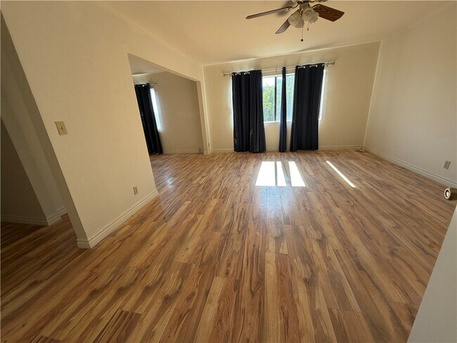 Building Photo - 2125 Rocky View Rd