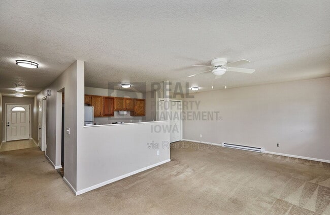 Building Photo - 2017 Vista View Dr