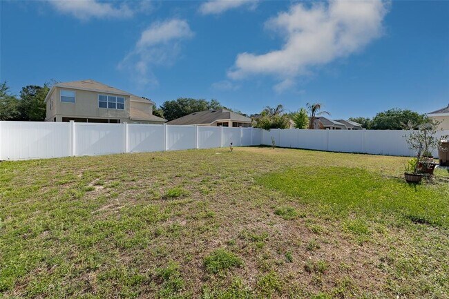 Building Photo - 5561 SW 40th St