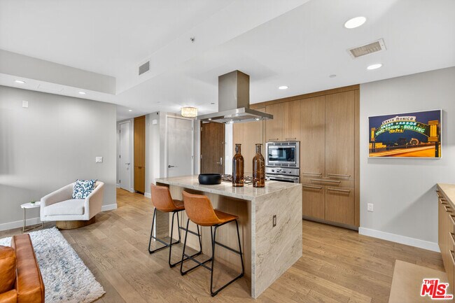 Building Photo - 1755 Ocean Ave