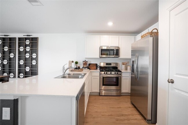 Building Photo - 205 Brandi Dr