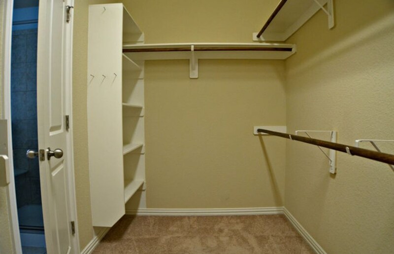 Building Photo - 12822 Gordons Haven