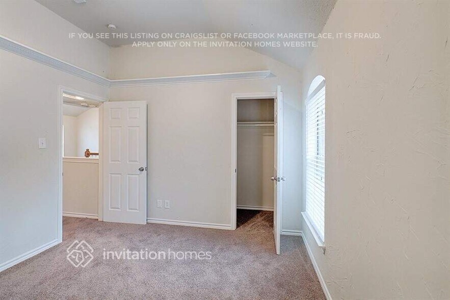 Building Photo - 5507 Bradley Ct