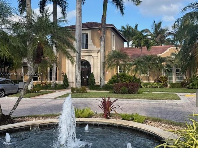 Building Photo - 8070 N Nob Hill Rd