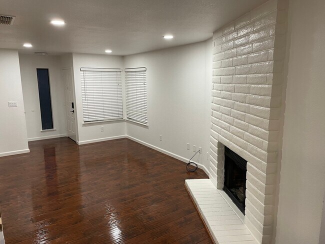 Building Photo - 8765 Brigham Way