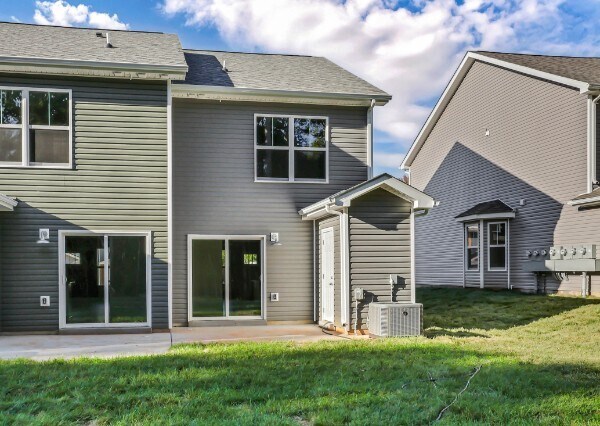 Building Photo - 209 W Point Dr