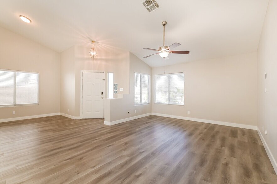 Building Photo - 132 Park Ridge Ln