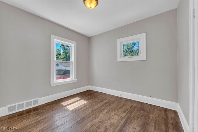 Building Photo - 4808 E 84th St
