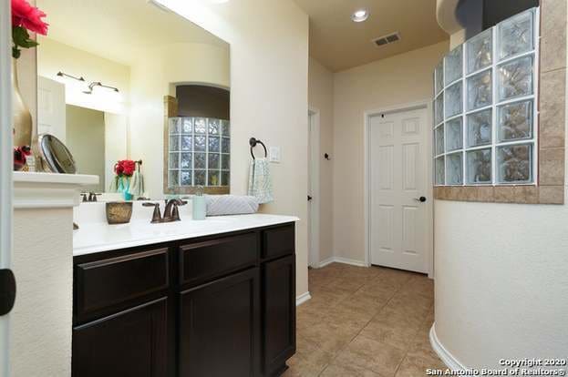 Building Photo - 1303 Crane Ct