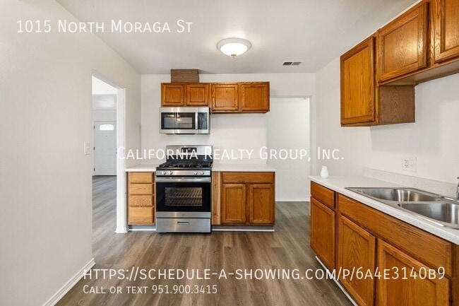 Building Photo - 1015 N Moraga St