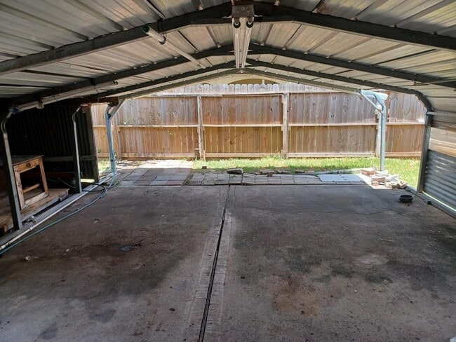 Building Photo - 12926 Pale Ivy Ln