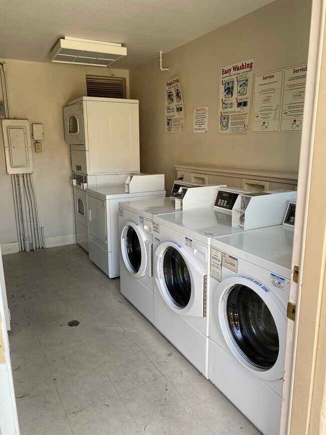 Laundry Room - 750 Brahms Way
