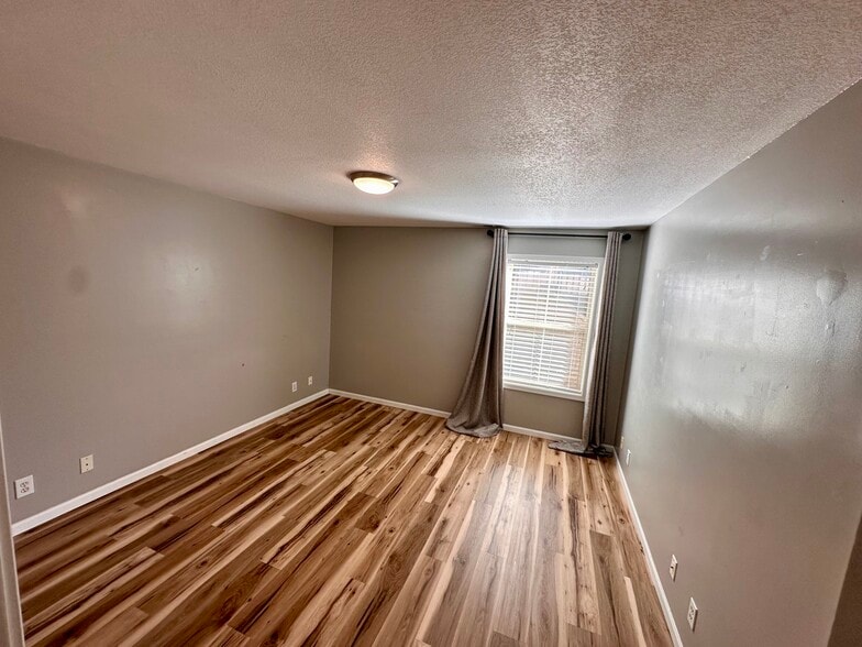 Bedroom - 518 N 5th St